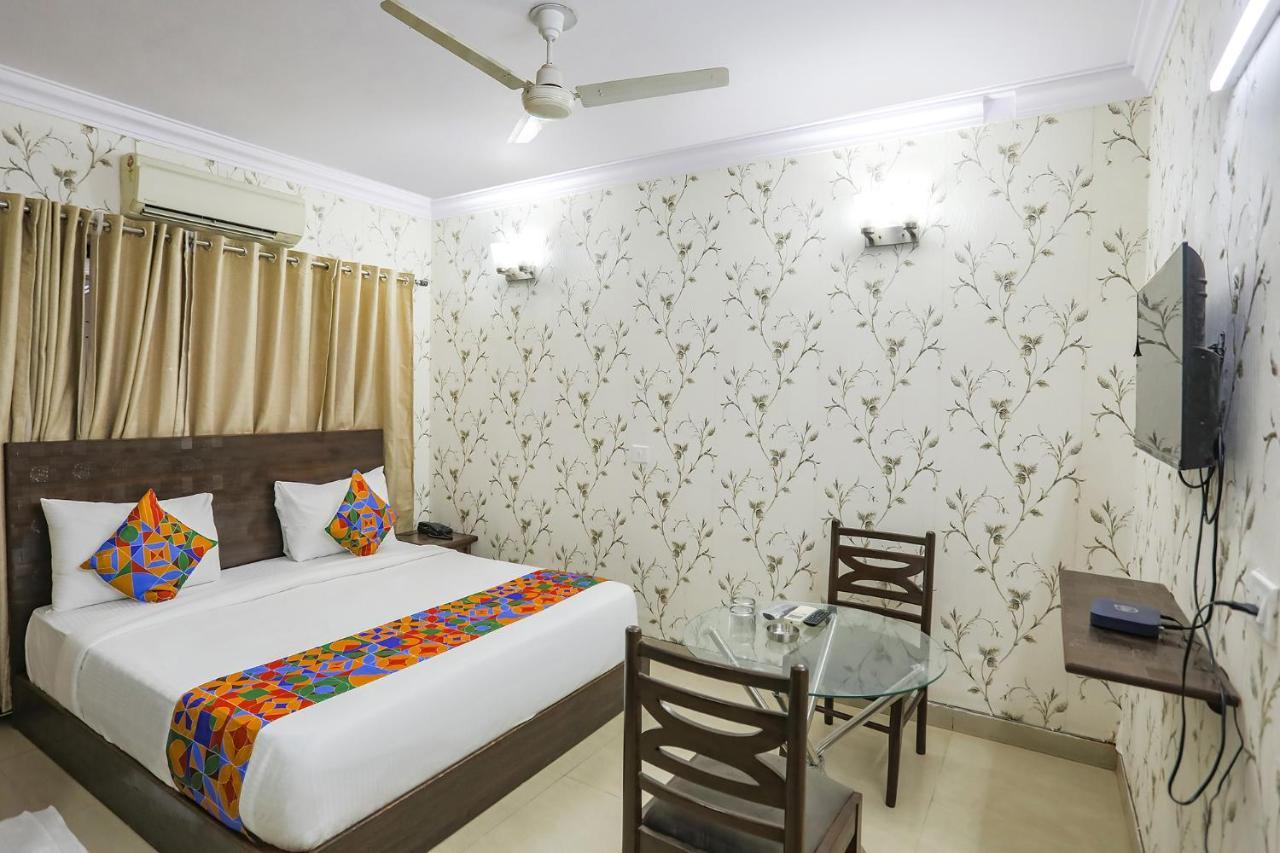 Fabexpress Jpm Harshdeep Hotel New Delhi Bagian luar foto